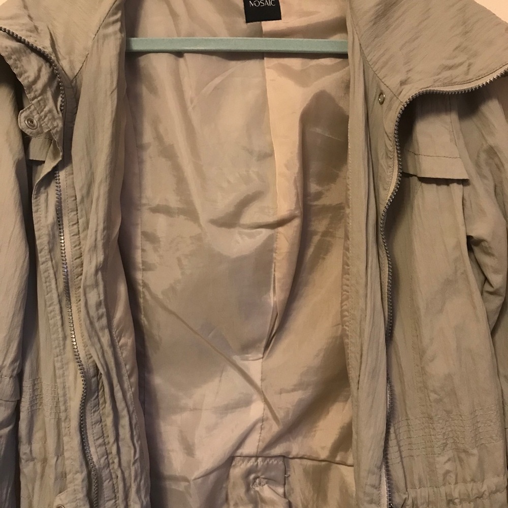 Beige fall jacket - Picture 2 of 6